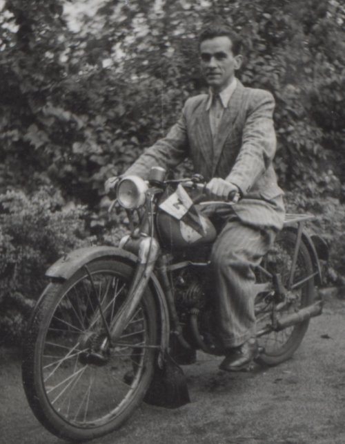 Kazimierz  Wsik - Pierwszy motocykl (Phnomen Bob), Jelenia Gra, 1947